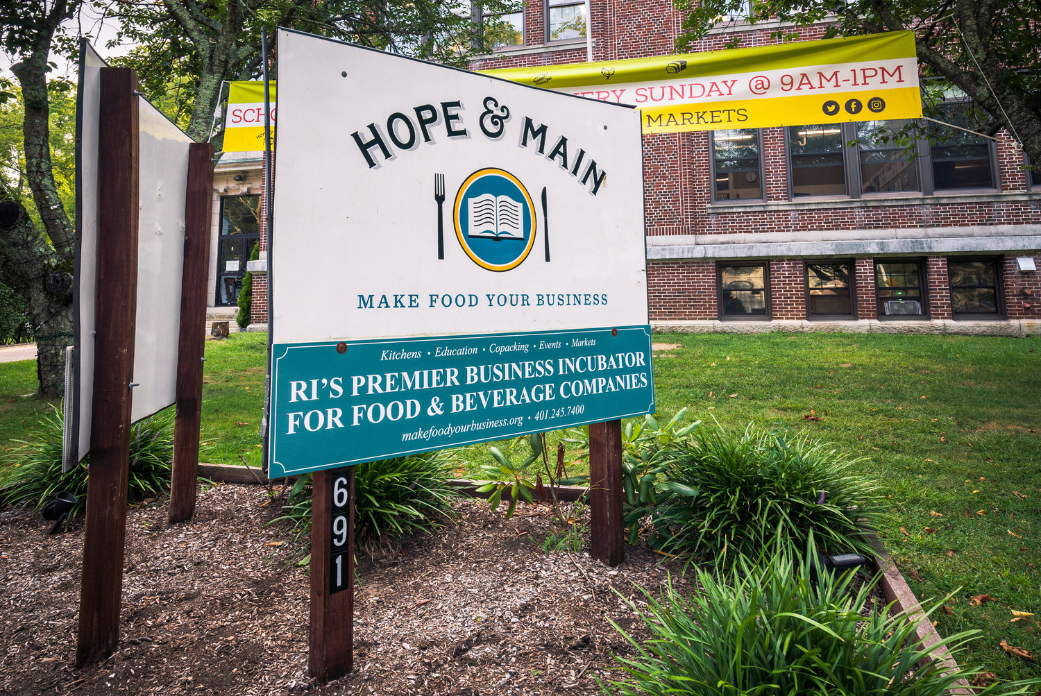 18,000-square-foot schoolhouse turned food incubator in Warren
